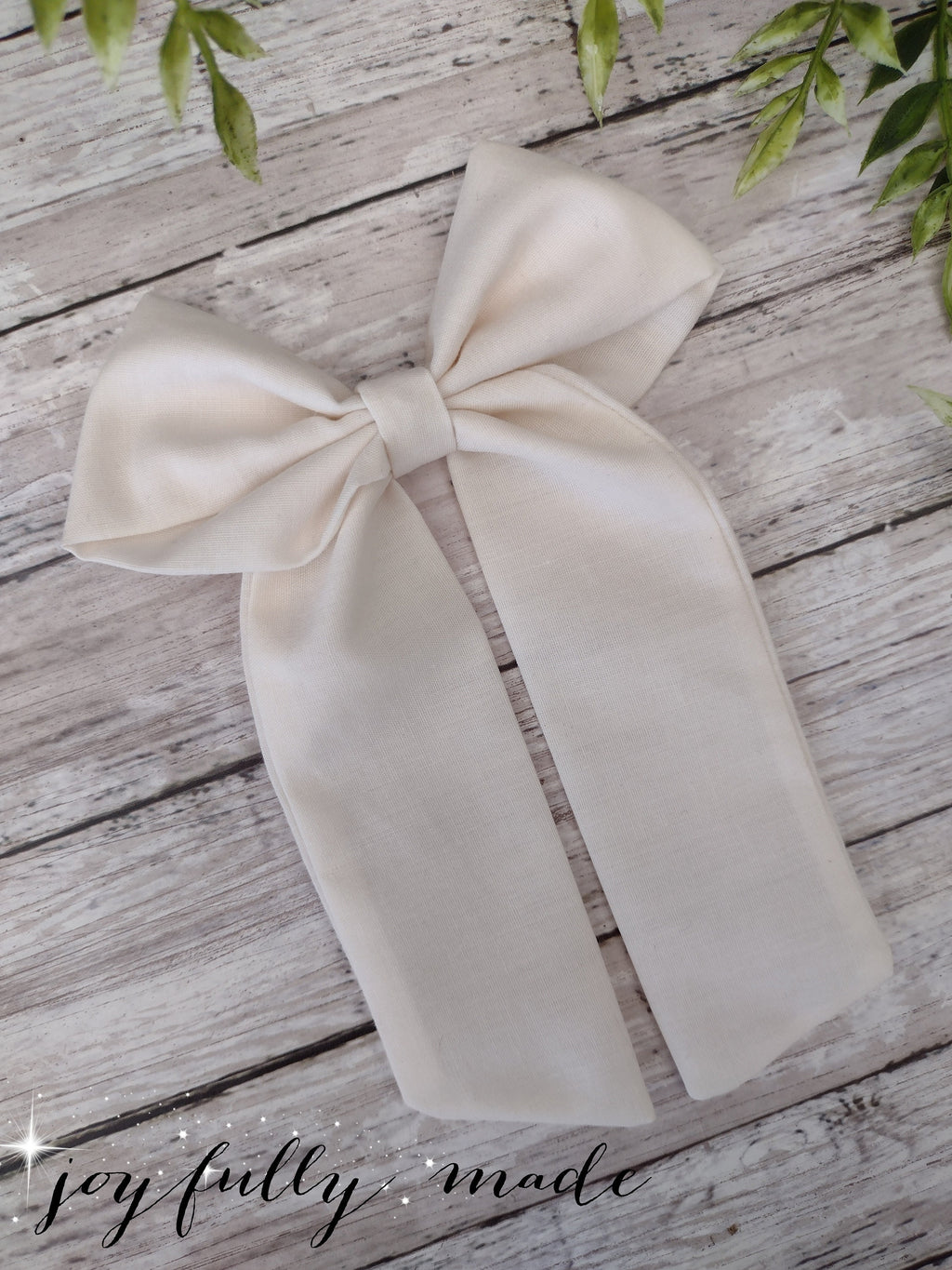 Cream Cotton Hair Bow with Tails - 4x6 inches