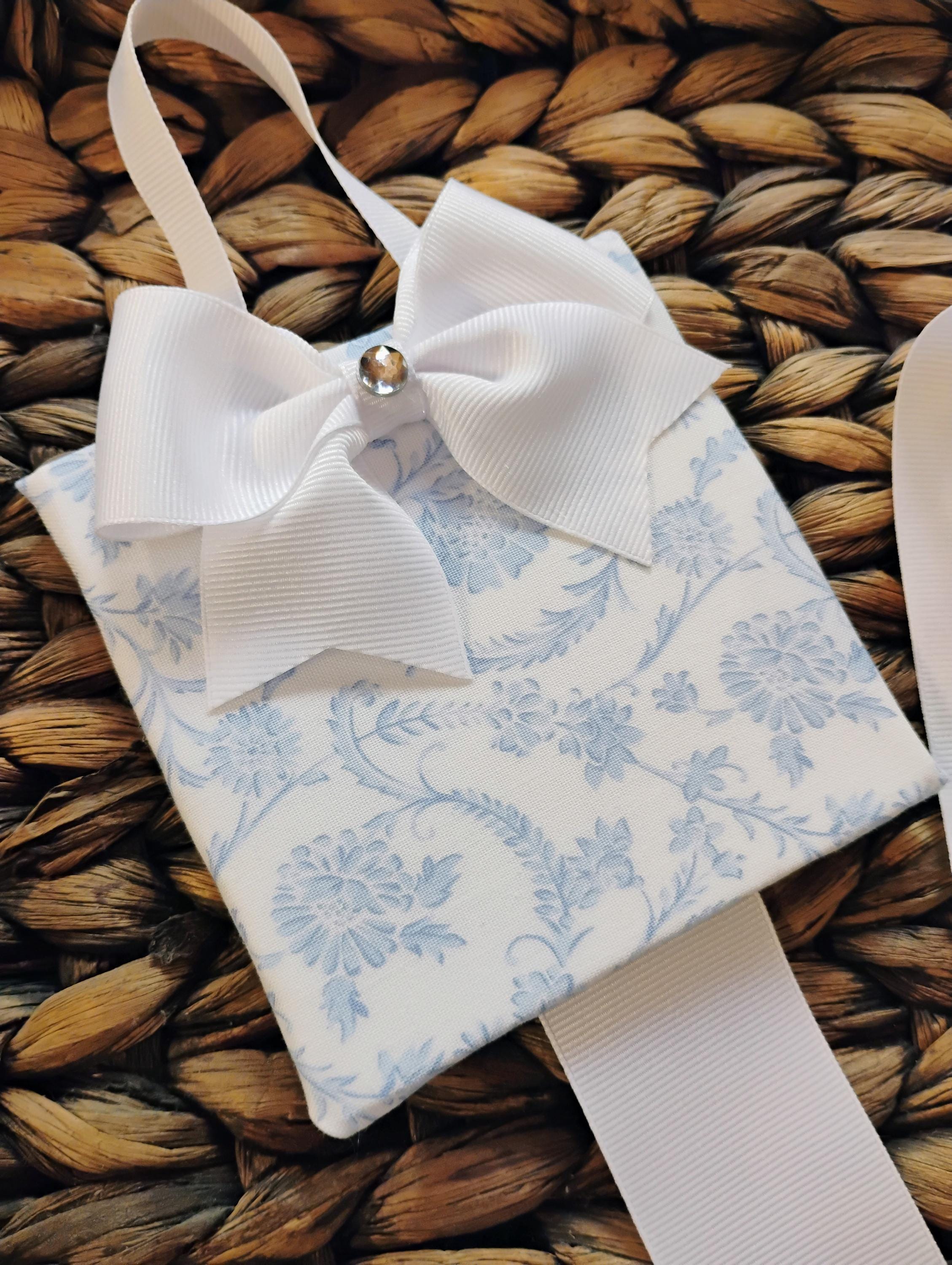 Blue Toile Hair Bow Holder: Handmade Organizer