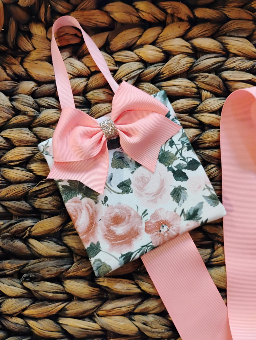 Pink Rose Hair Bow Holder: Floral Organizer